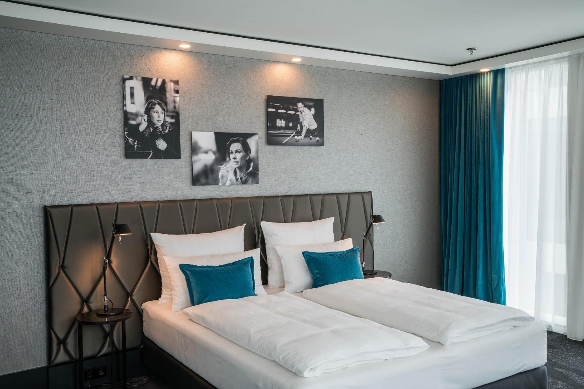 Motel One Berlin-Upper West Exterior photo