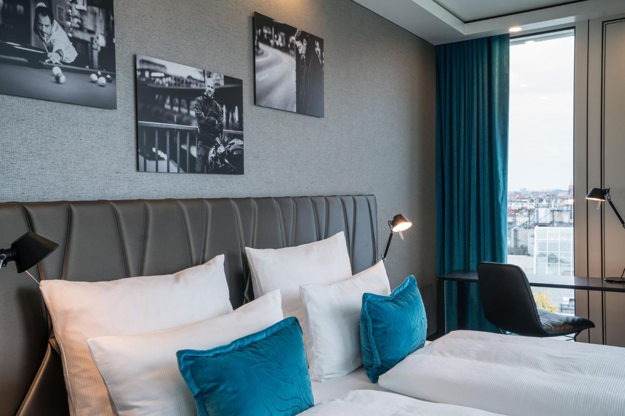 Motel One Berlin-Upper West Exterior photo
