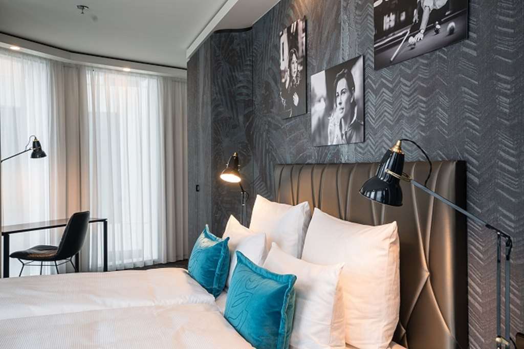 Motel One Berlin-Upper West Room photo