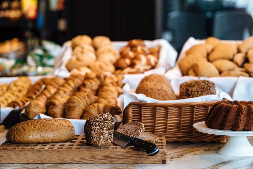 Motel One Berlin-Upper West Restaurant photo